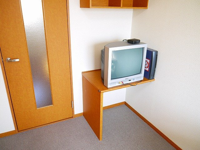 レオパレスセドナの設備|テレビ付きです