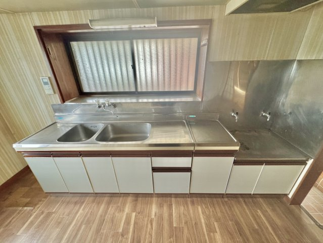 水戸市東赤塚中古戸建のキッチン