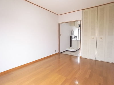 【洋室】 | スターダスト石川