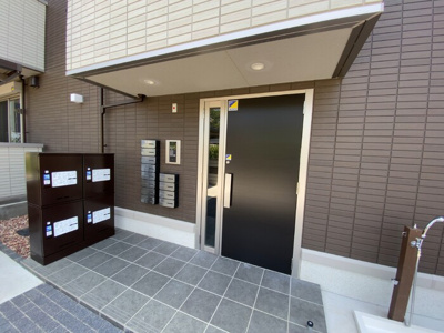 【エントランス】 | ル・カリーナ