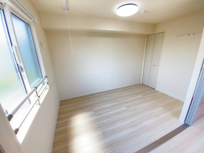 【洋室】 | ル・カリーナ