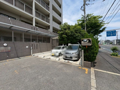 【その他】 | シャルマンフジ堺東ロイヤルガーデン | ＬＤ約９．７帖＋K約３．７帖!リビングに家族の時間も増えますね！大きな窓があり開放感のある明るいリビングです♪