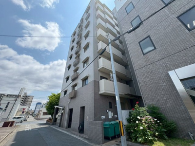 【外観】 | シャルマンフジ堺東ロイヤルガーデン | 【床上げの和室】一息つく時の癒しの空間や客間にも使えますね♪リビングの横にあるので、お子様のお昼寝場所にも良いですね♪