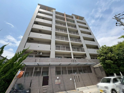 【外観】 | シャルマンフジ堺東ロイヤルガーデン | 温水洗浄便座ですので、寒い日も温かい便座で安心して使用していただけますよ