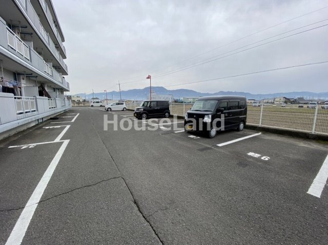 エクセル21の駐車場