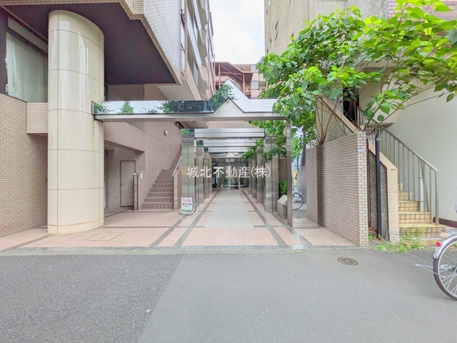 荻窪三丁目シティハウスのエントランス