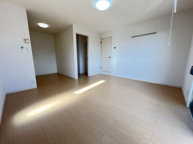 メゾンセレナの居間・リビング