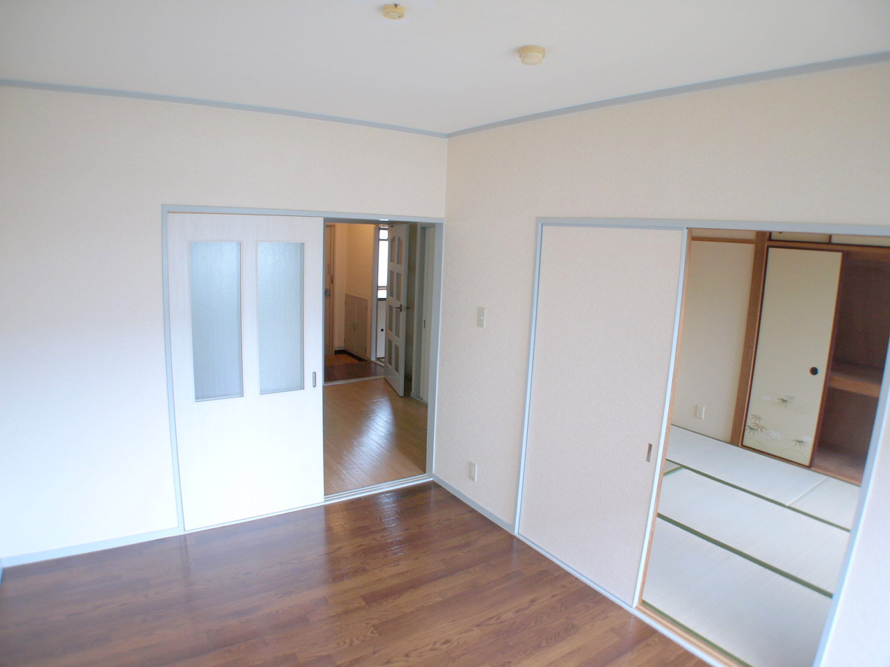 マンション摂陽の居間・リビング