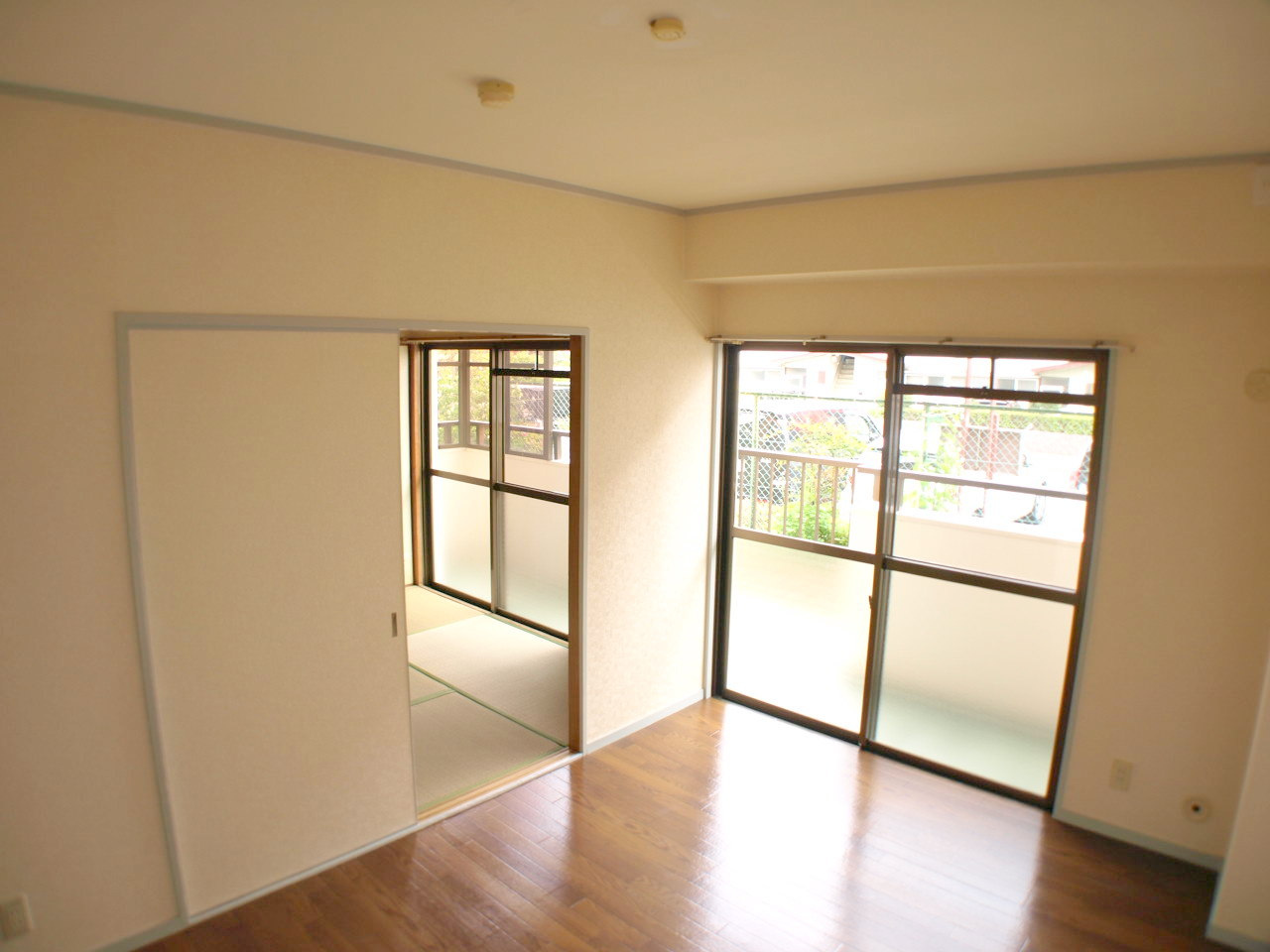 マンション摂陽の居間・リビング