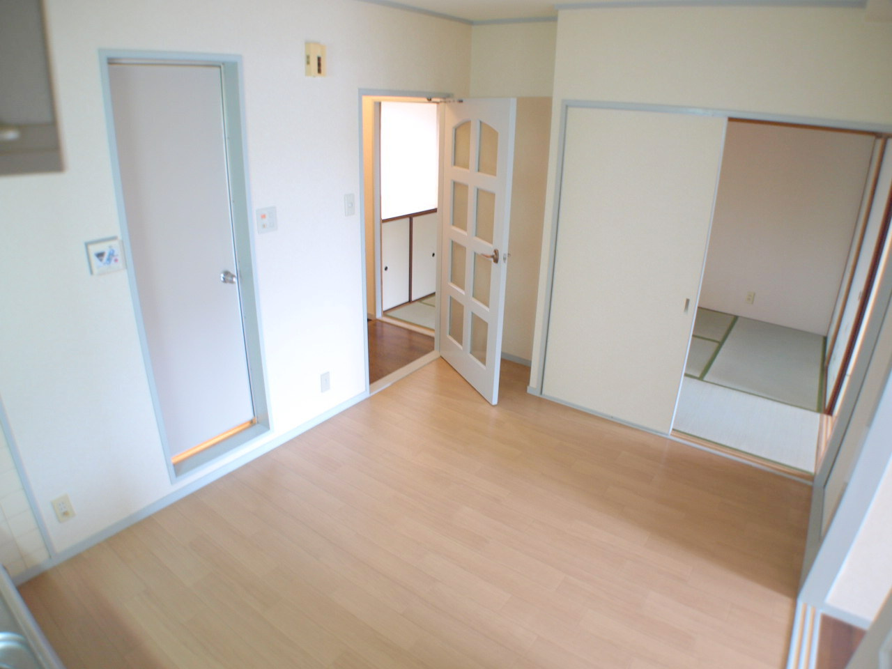 マンション摂陽の居間・リビング