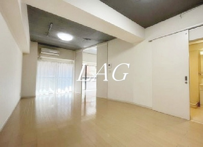 【居間・リビング】 | 目黒ロイヤルプラザ | 洋室のお部屋です。