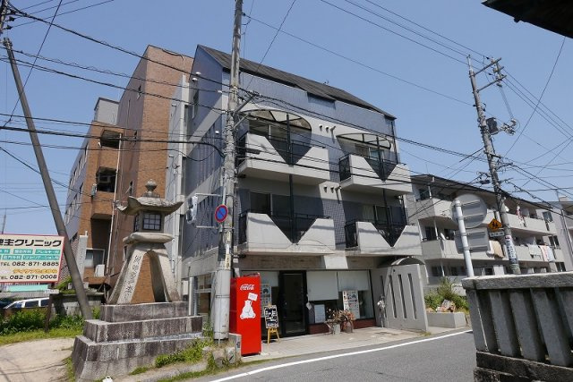 サニーフォーラム