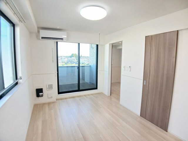 ヒカルサ土浦神立イーストⅡの居間・リビング|その他