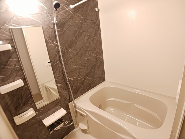 ヒカルサ土浦神立イーストⅡの浴室