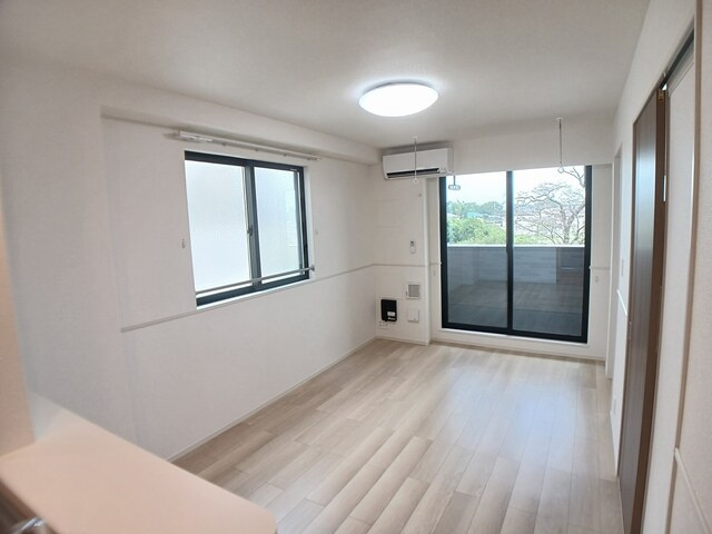 ヒカルサ土浦神立ウエストの居間・リビング|その他