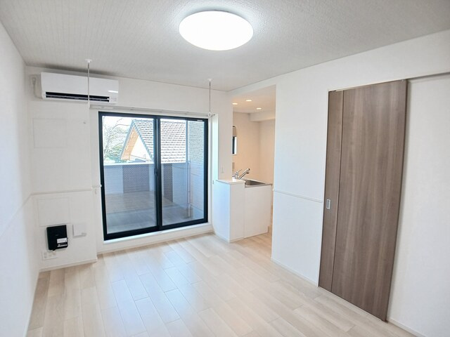 ヒカルサ土浦神立ウエストの居間・リビング|その他