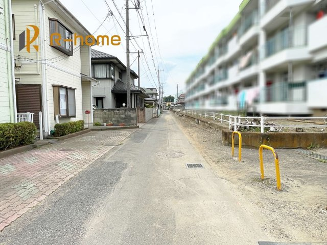 小山市若木町6期　新築戸建て　1号棟の前面道路含む現地写真|周辺環境も併せて案内致します♪
閑静な住宅地で笑顔あふれる新生活！
ぜひ現地へお越しください♪