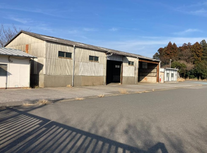 印旛郡酒々井町尾上の倉庫