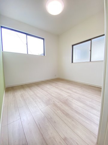 【洋室】 | 東区長嶺南4丁目