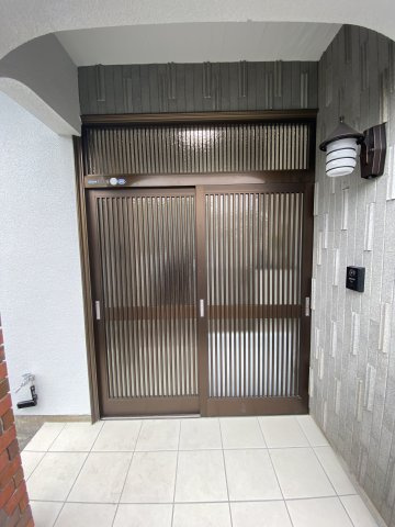 【玄関】 | 東区長嶺南4丁目
