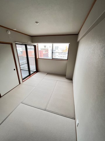 大阪市城東区中央２丁目の賃貸マンションの寝室