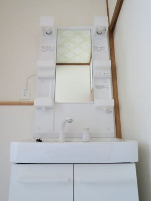 【独立洗面台】 | 草木売家