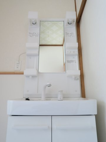 【独立洗面台】 | 草木売家