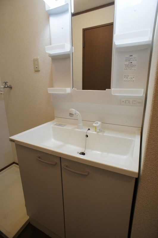 パイントリーＩ の独立洗面台