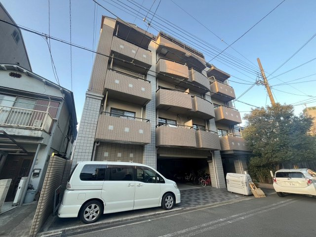 デルフィーノ上新庄の外観