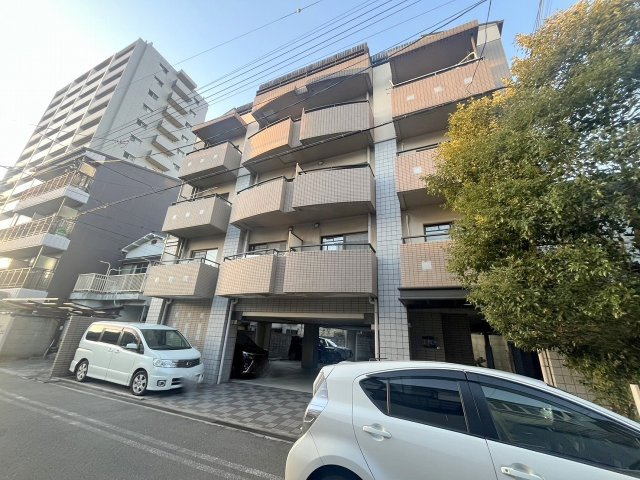 デルフィーノ上新庄の外観