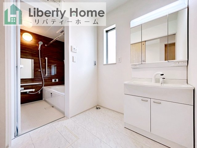 日立市水木町2丁目　新築戸建の独立洗面台