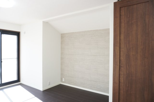 越谷市大間野町5丁目 中古戸建の居間・リビング