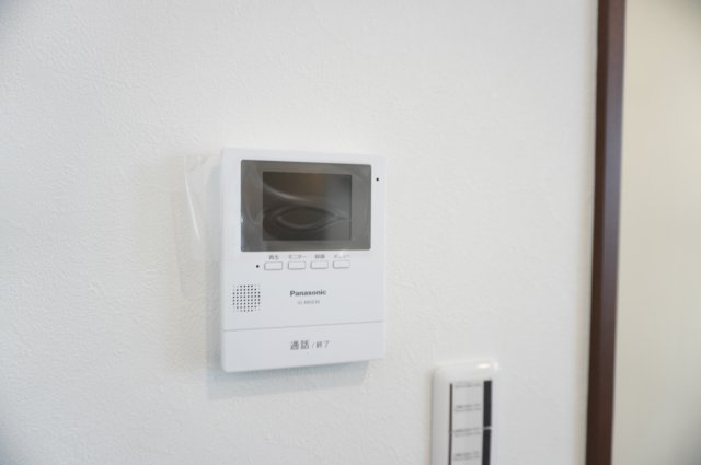 越谷市大間野町5丁目 中古戸建のセキュリティ|TVモニター付きインターフォン