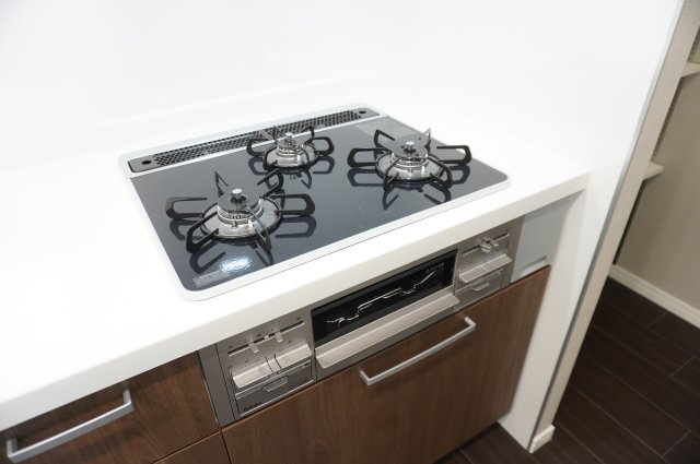 越谷市大間野町5丁目 中古戸建のキッチン