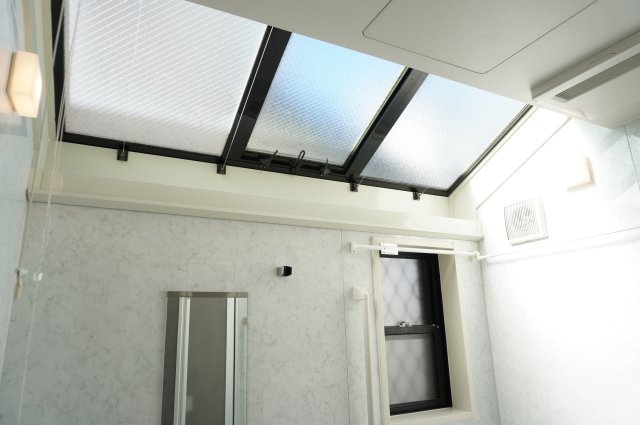 越谷市大間野町5丁目 中古戸建の浴室