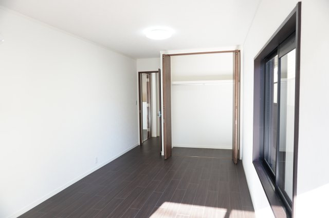 越谷市大間野町5丁目 中古戸建の収納