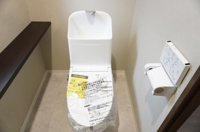 越谷市大間野町5丁目 中古戸建のトイレ|1階