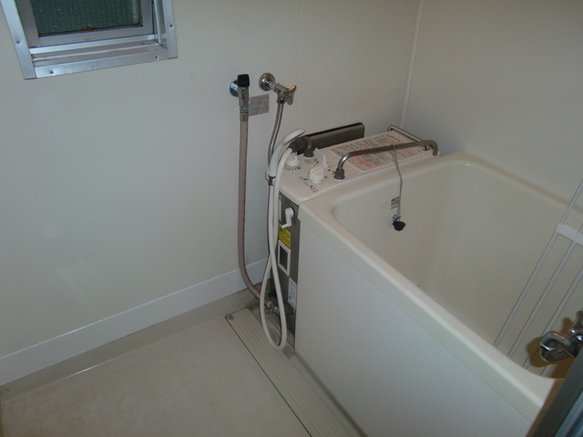 パナハイツ青谷の浴室