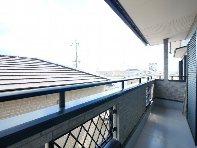 北永井町遊田邸のバルコニー|開放的で明るい空間を演出してくれるバルコニーです