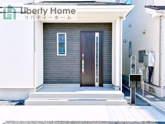 水戸市見和3丁目　新築戸建　B号棟のエントランス