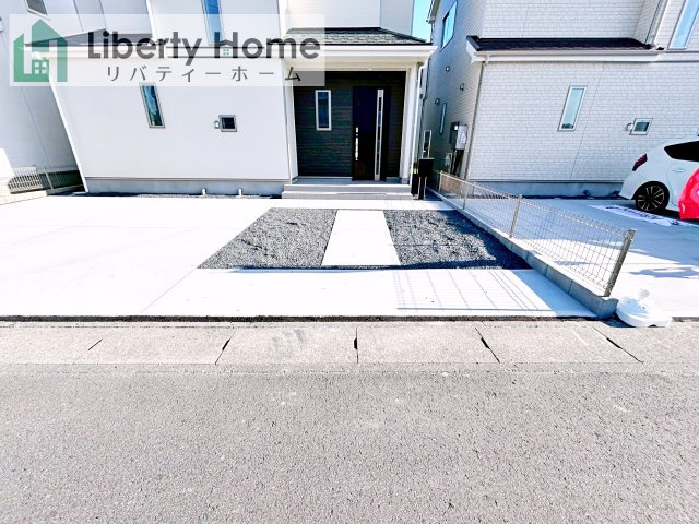 水戸市見和3丁目　新築戸建　B号棟の駐車場