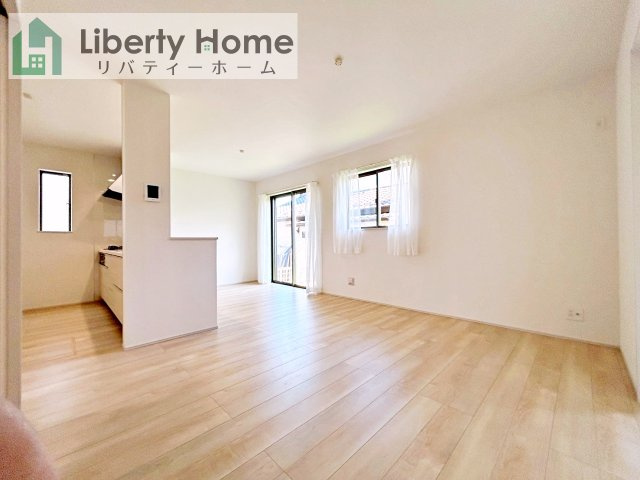 水戸市見和3丁目　新築戸建　B号棟の居間・リビング