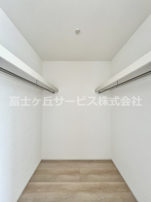 【収納】 | 富士市天間 23-1期 新築一戸建て 2号棟 | ウォークインクローゼットです