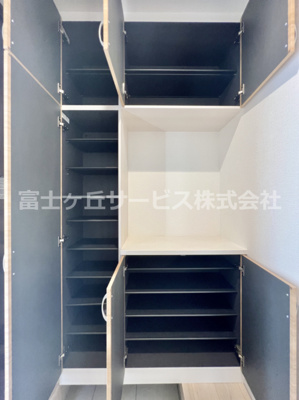 【収納】 | 富士市天間 23-1期 新築一戸建て 2号棟 | 十分な収納スペースがあります