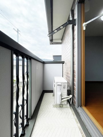 グランシャリオ　E棟のバルコニー