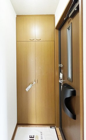 グランシャリオ　E棟の玄関