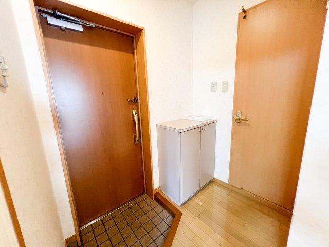 クレアフジモトの玄関
