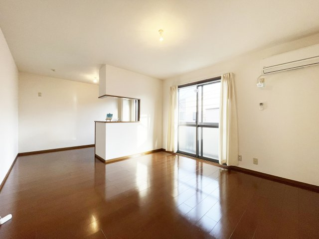 グランシャリオ　D棟の居間・リビング