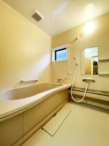 グランシャリオ　D棟の浴室