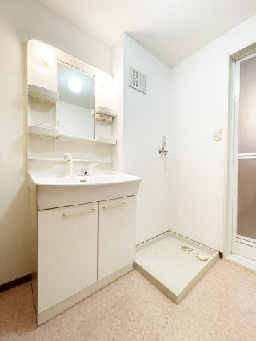 グランシャリオ　D棟の洗面所